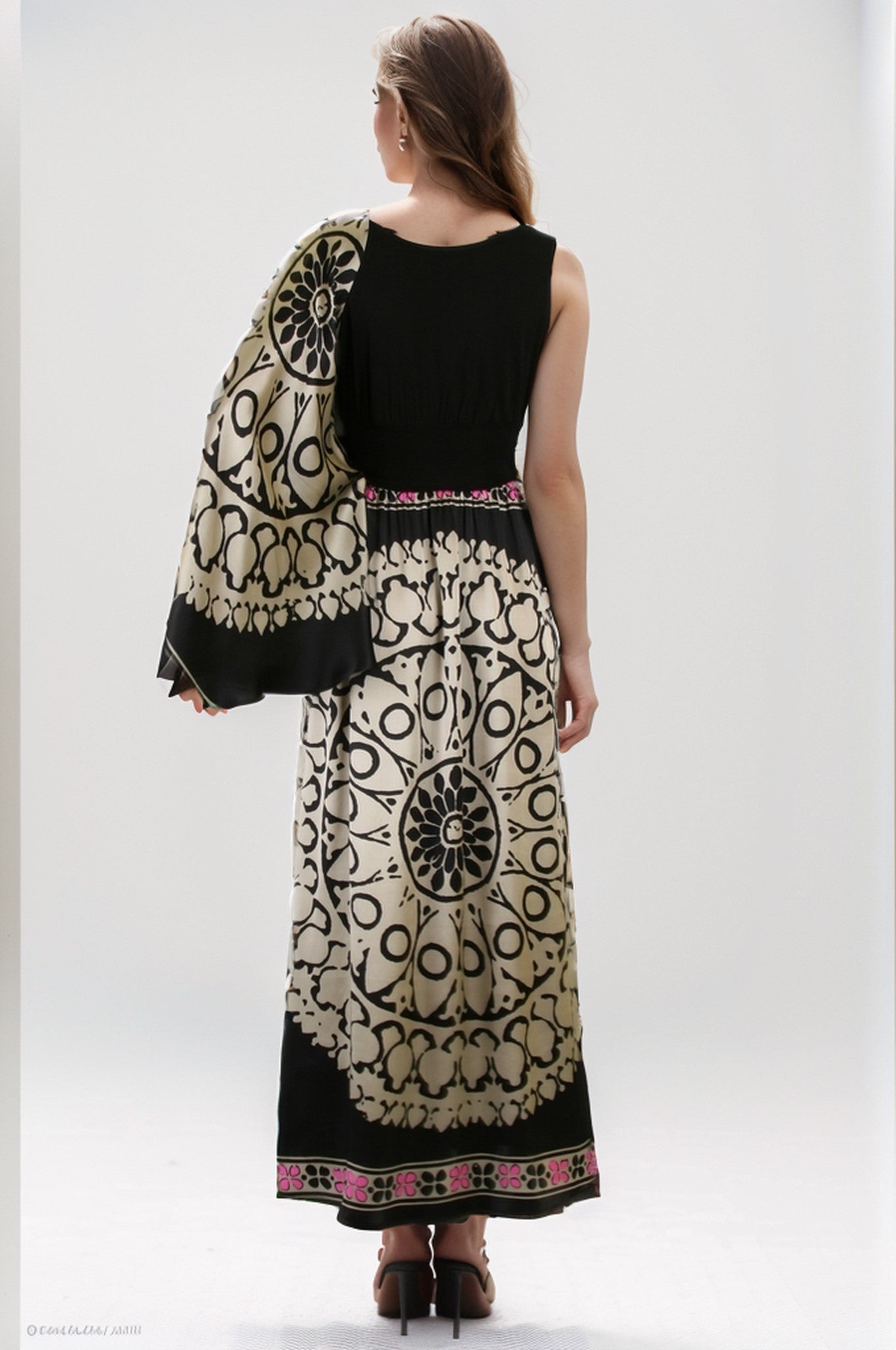 LANI MAXI DRESS (BLACK)- D7213