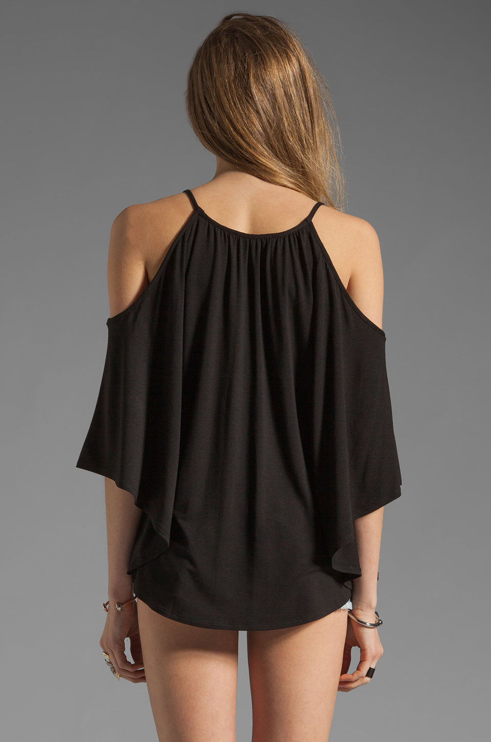 NICK OPEN SHOULDER TOP (BLACK)- JT7352