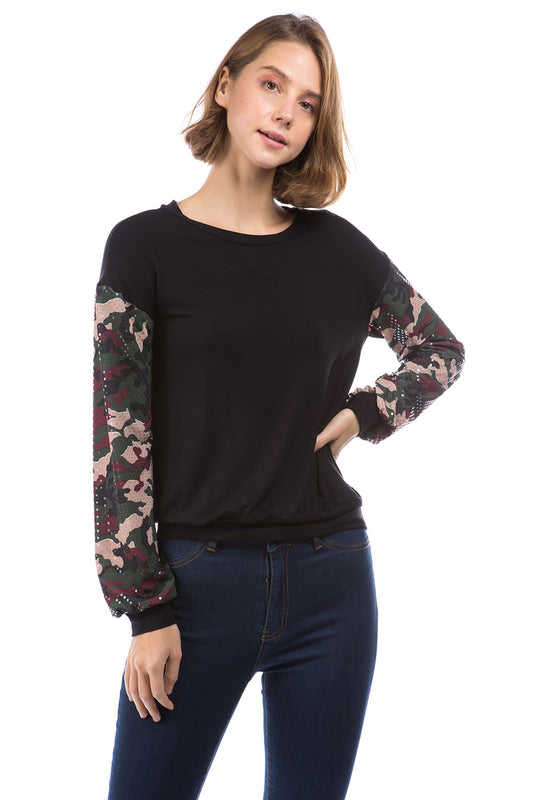 LAUREN SEQUINS CAMO SLEEVE TOP (BLACK / SEQUINS CAMO )- VT2876