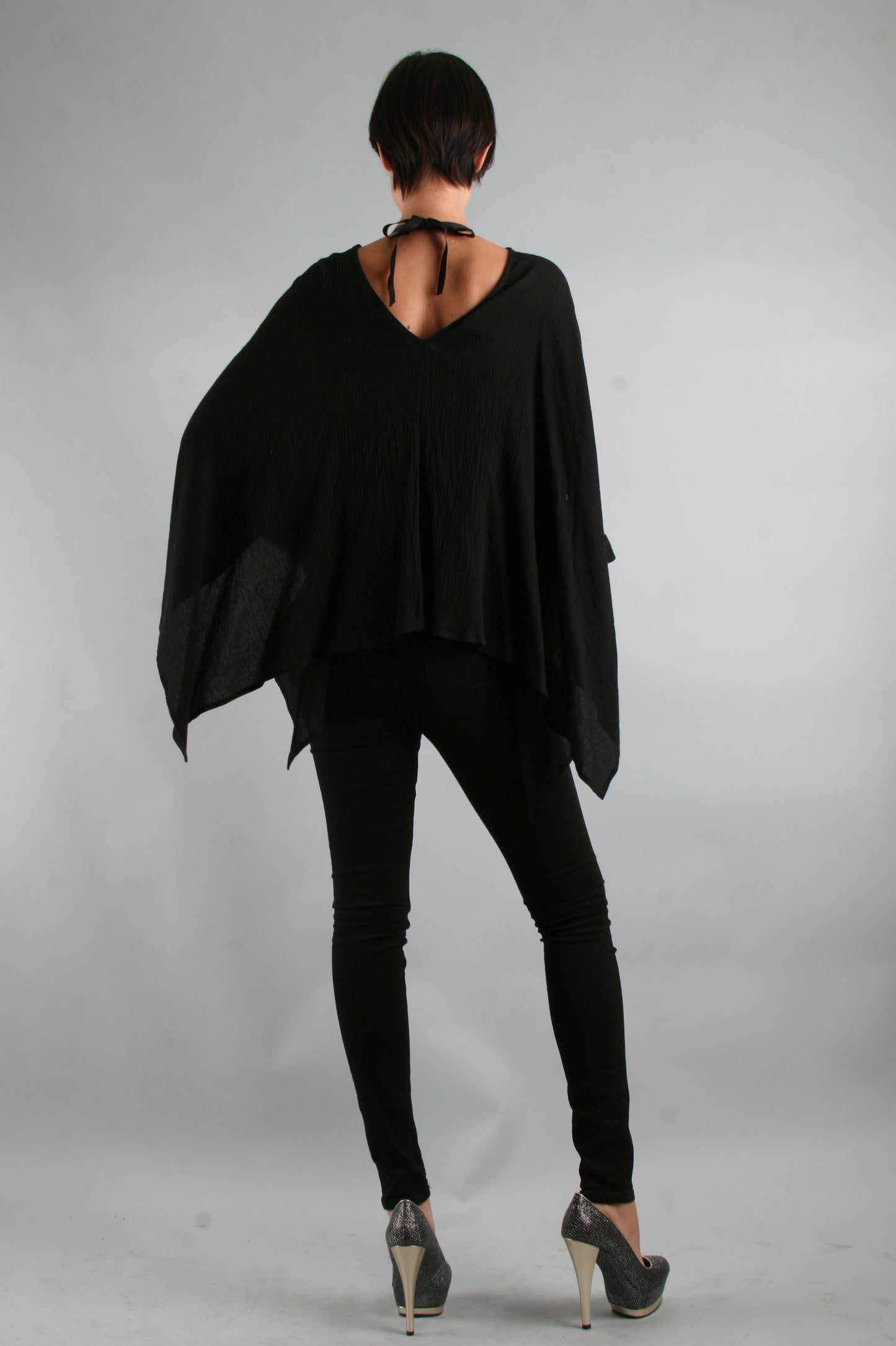 FIONA PONCHO TOP (BLACK)- VT7447