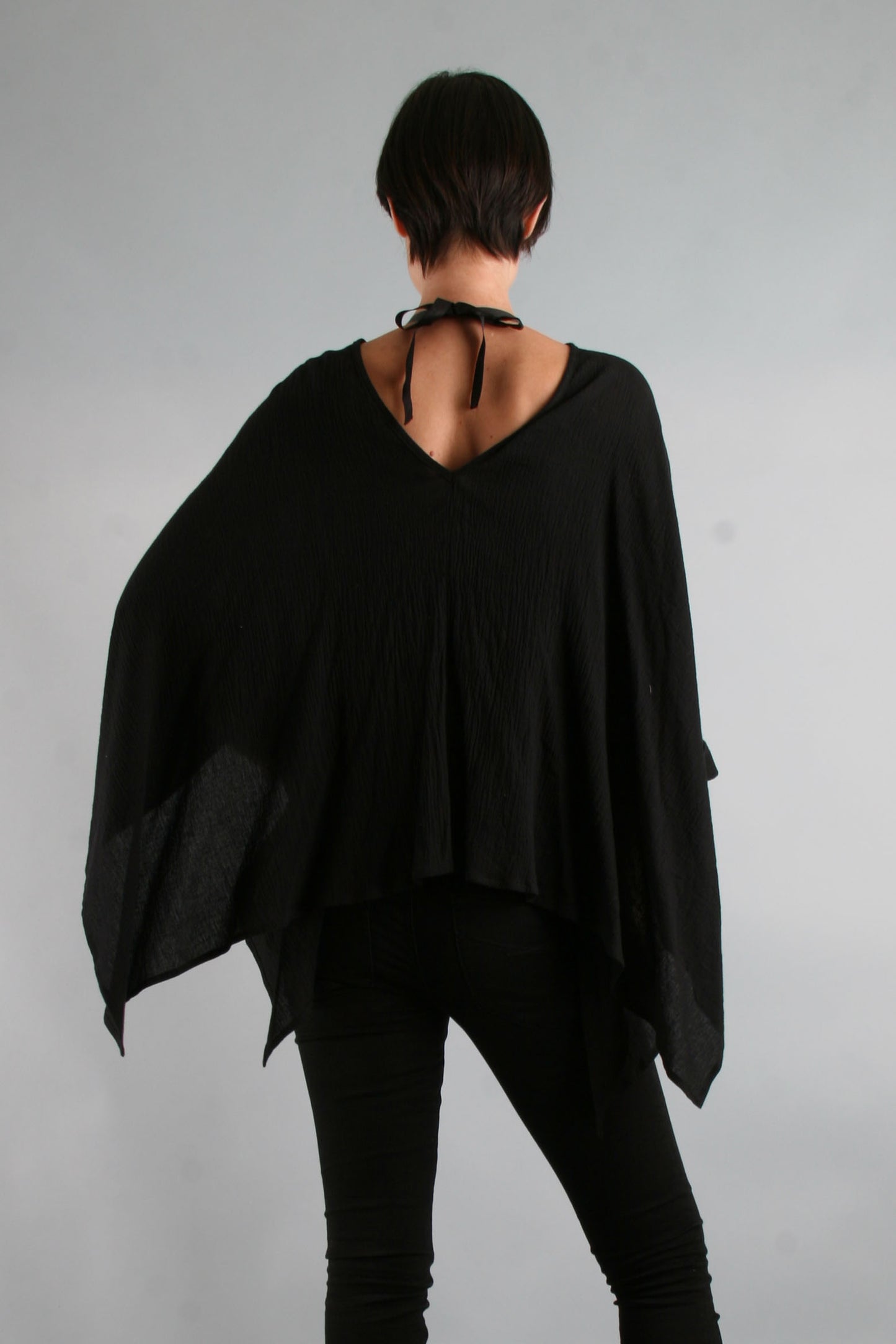 FIONA PONCHO TOP (BLACK)- VT7447