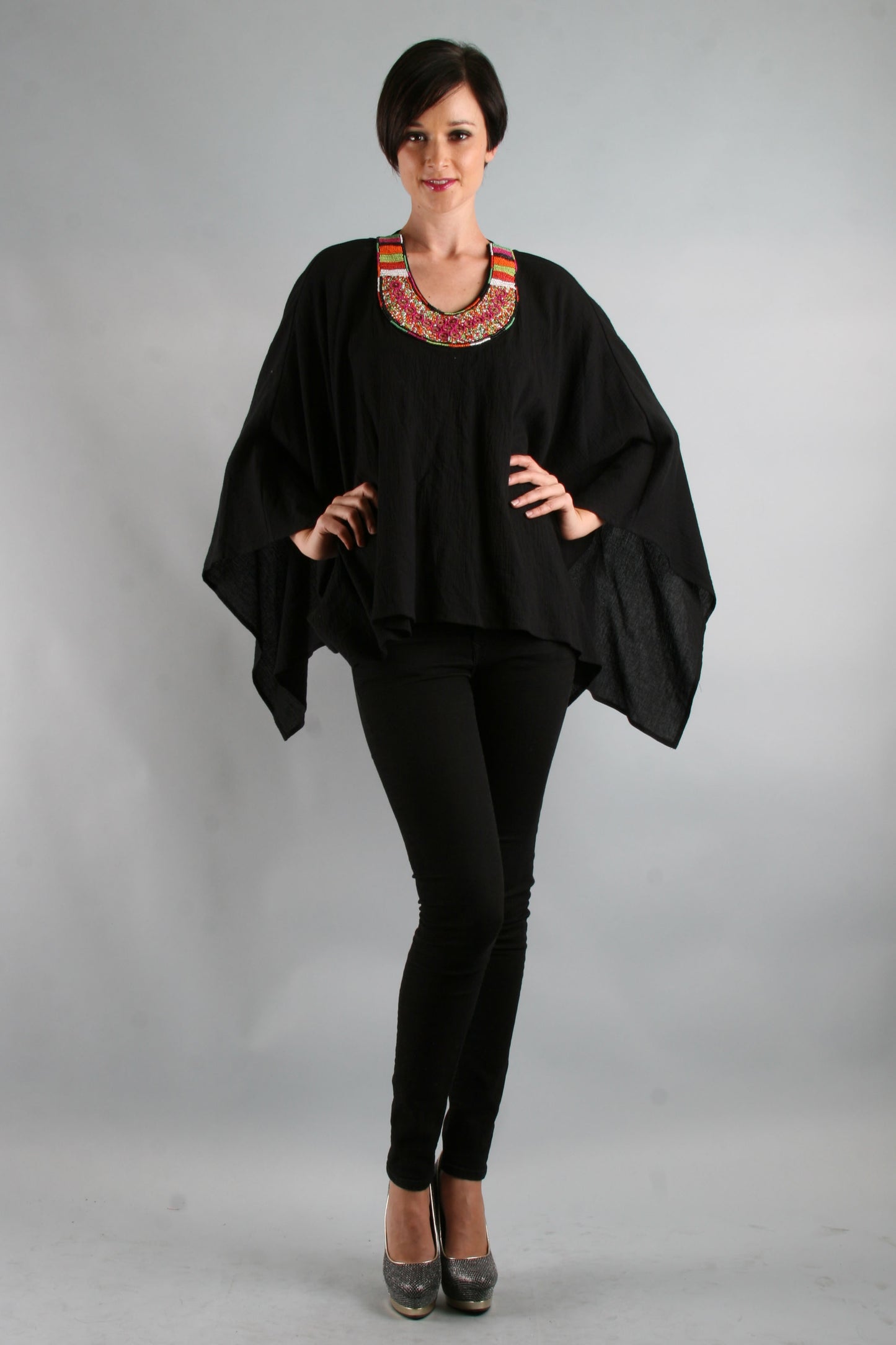 FIONA PONCHO TOP (BLACK)- VT7447